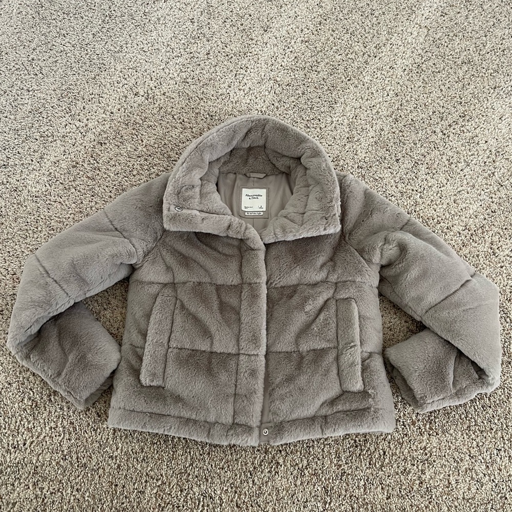 Abercrombie & Fitch Grey mini puffer jacket